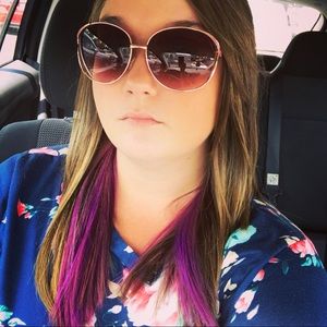 Meet your Posher, Allyson